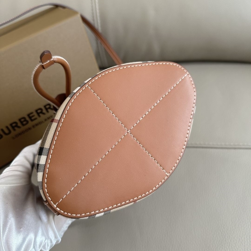 Bv*b*rry bucket bags
